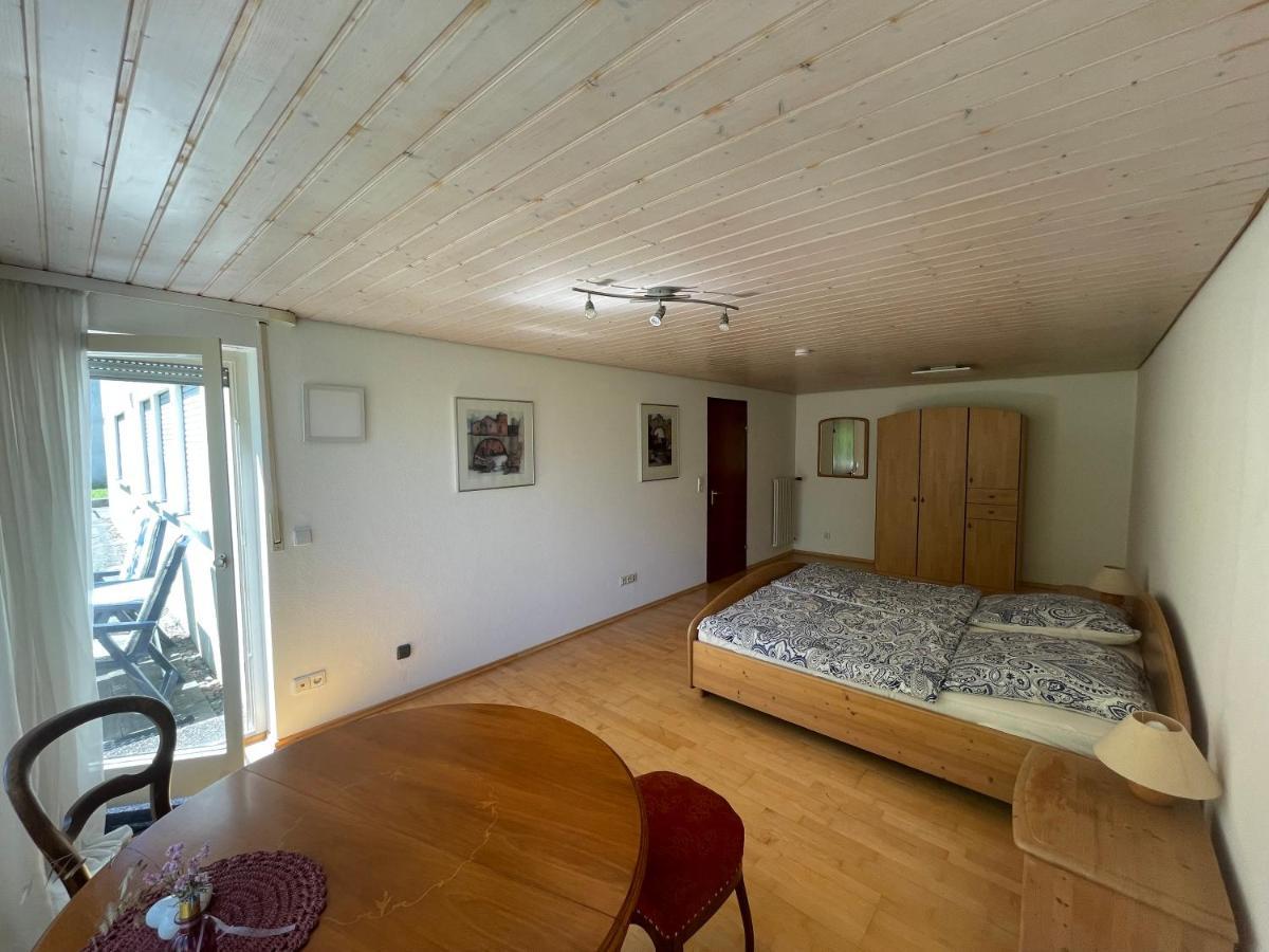 2-Zimmer-Nichtraucher-Ferienwohnung Strobel توبنجن المظهر الخارجي الصورة